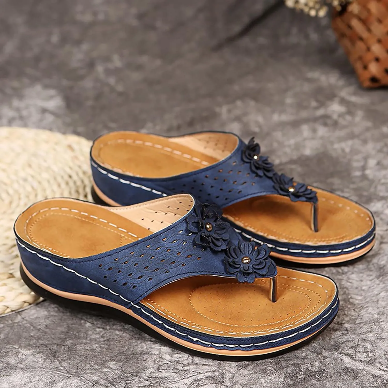 Eduavar Orthopedic Sandals for Women, Sandals Women Comfortable Flip Flops Summer Beach Wedge Sandals with Arch Support