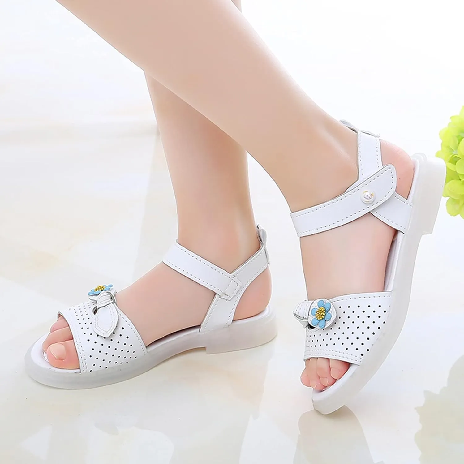 Girls Open Toe Soft Sole Flat Sandals 2025 Summer Comfortable Princess Outdoor Holiday Vacation Shoes for Kids