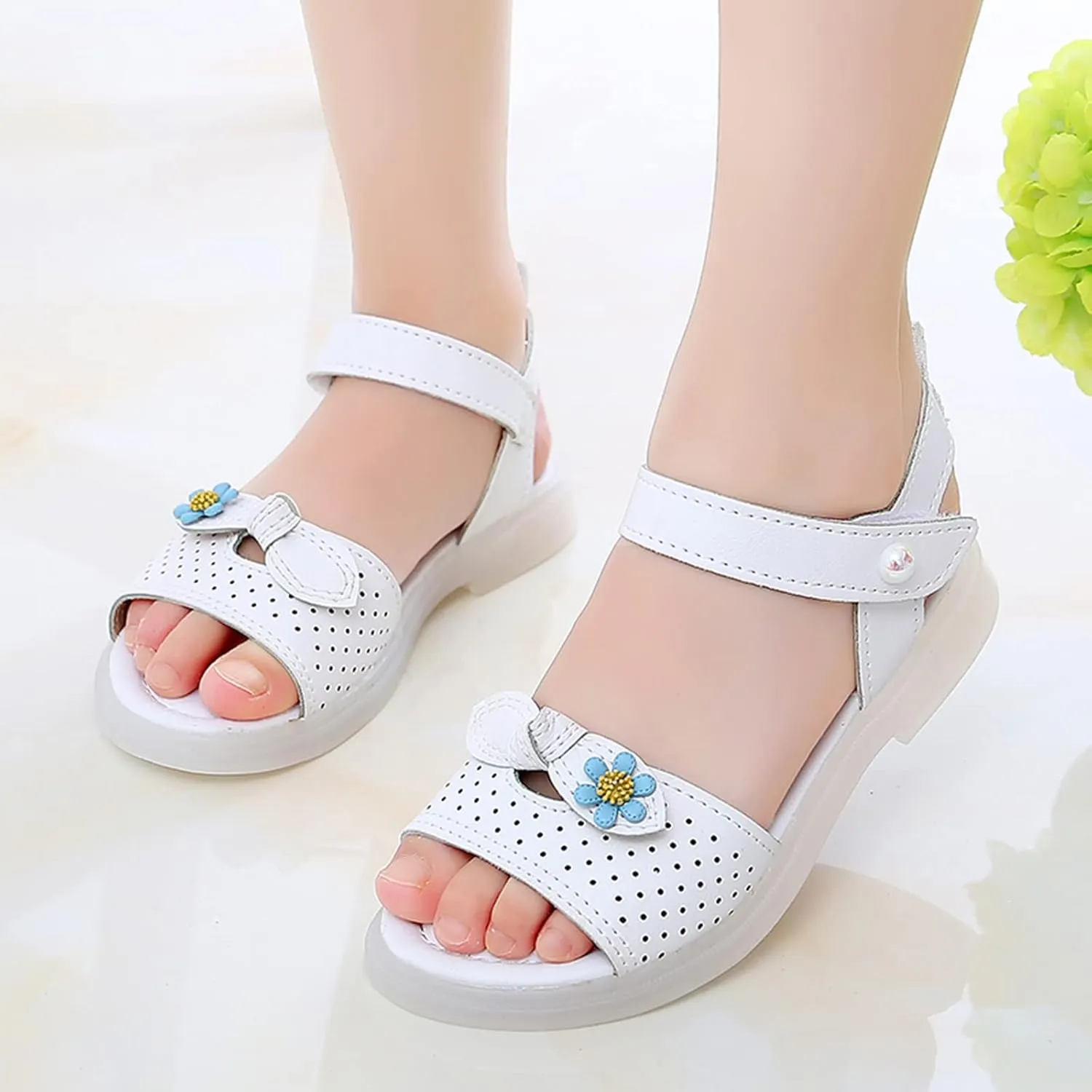 Girls Open Toe Soft Sole Flat Sandals 2025 Summer Comfortable Princess Outdoor Holiday Vacation Shoes for Kids