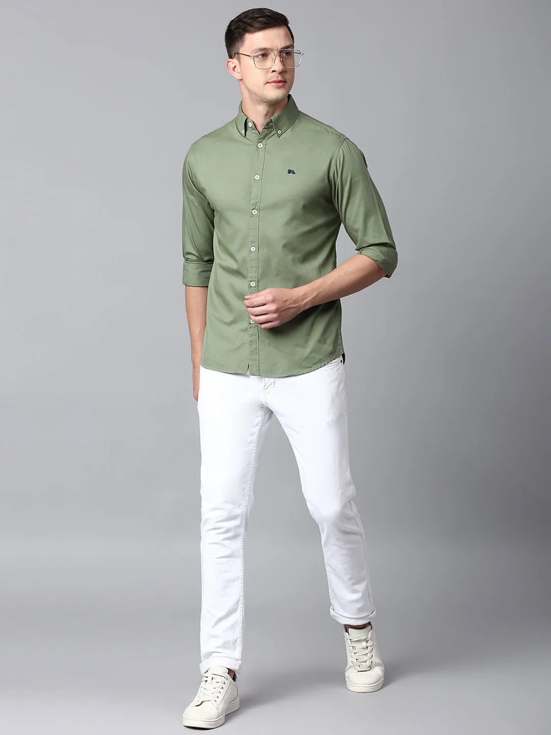 Men's Solid Dusty Green Slim Fit Casual Shirt With Button Down