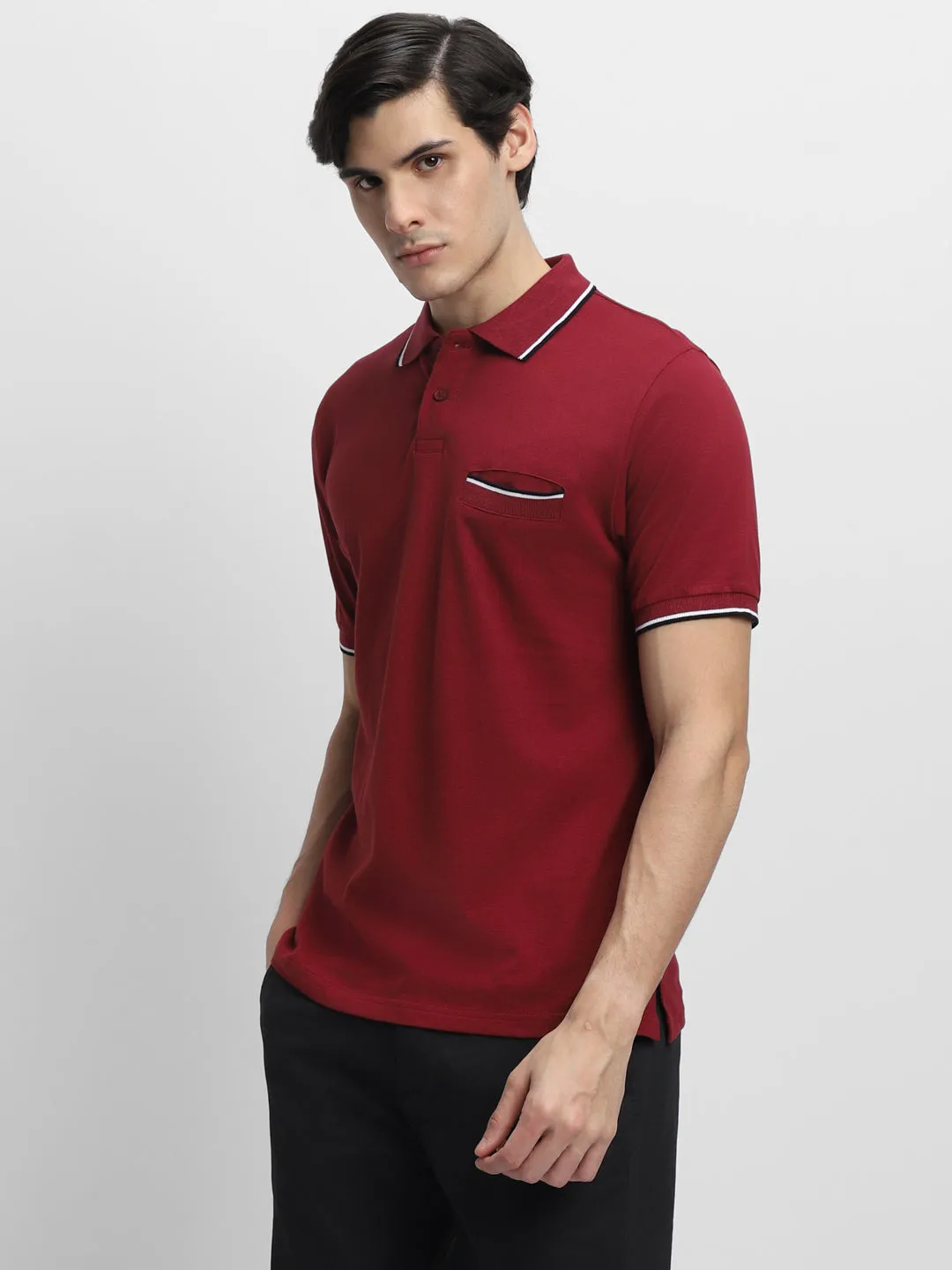 Men's Spread Collar Regular Fit Solid Maroon T-shirt