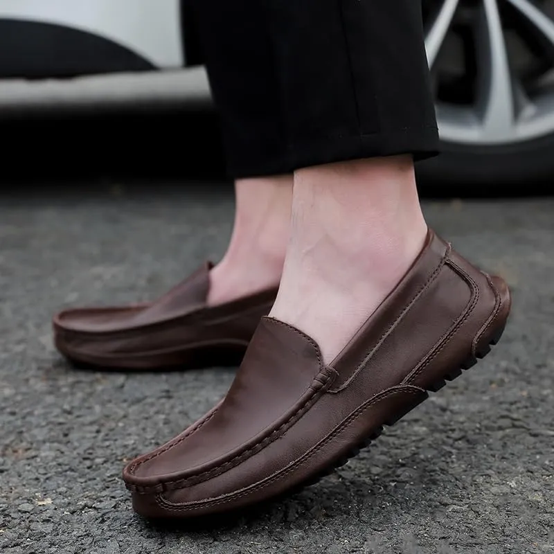 TAYGUM Men's Loafers Round Toe Solid Color Leather Loafer Shoes Flat Heel Anti-Slip Flexible Fashion Slip-on