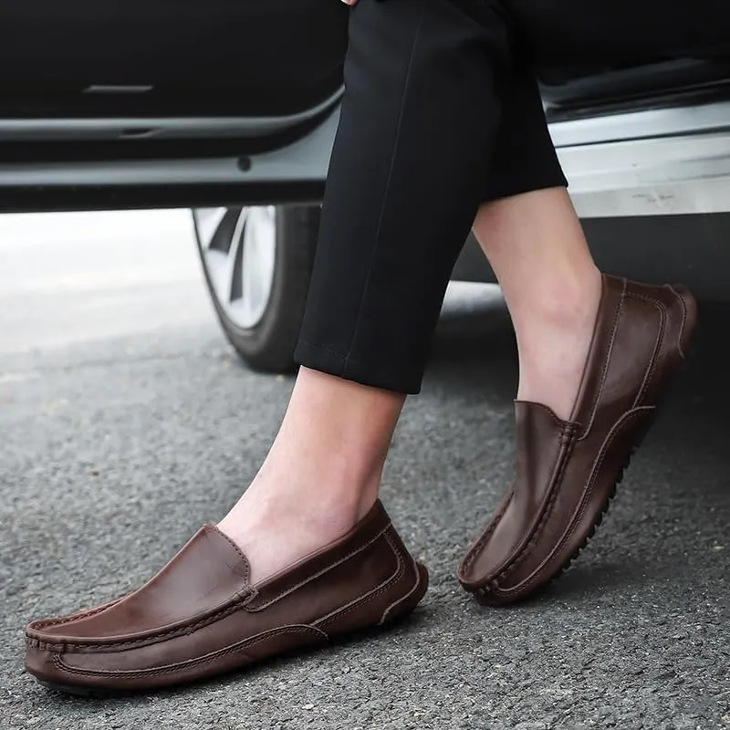 TAYGUM Men's Loafers Round Toe Solid Color Leather Loafer Shoes Flat Heel Anti-Slip Flexible Fashion Slip-on