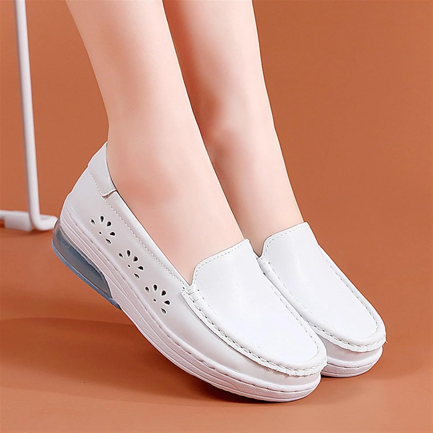 White Women's Nursing Shoes, Womens Casual Air Cushion Slip-On Non-Slip Breathable Leather Nurse Shoes, Lightweight Resistant Orthopedic Nursing Shoes, for Nurse, Doctors