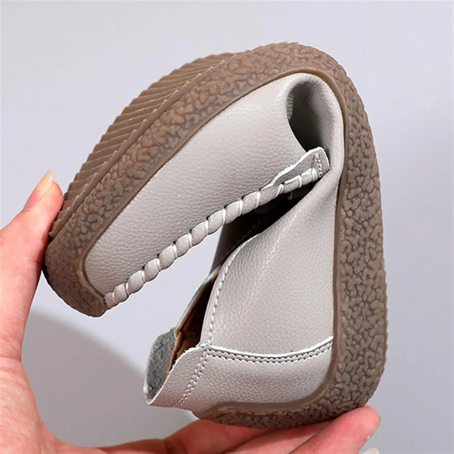 Women Moccasin Loafers, Women's Cute Slip On Comfort Fashion Leather Nurse Shoes, Slip Resistant Platform Orthopedic Soft Bottom Sneakers, Ideal for Nurse Healthcare Crews