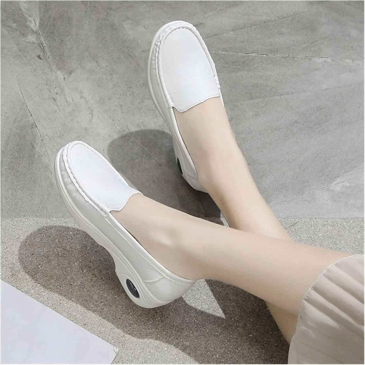 Women's Slip-On Breathable Slip Resistant Leather Nurse Shoes, Orthopedic Air Cushion Shoes with Arch Support, Lightweight Work Wide Loafers, Ideal for Nurse Healthcare Crews
